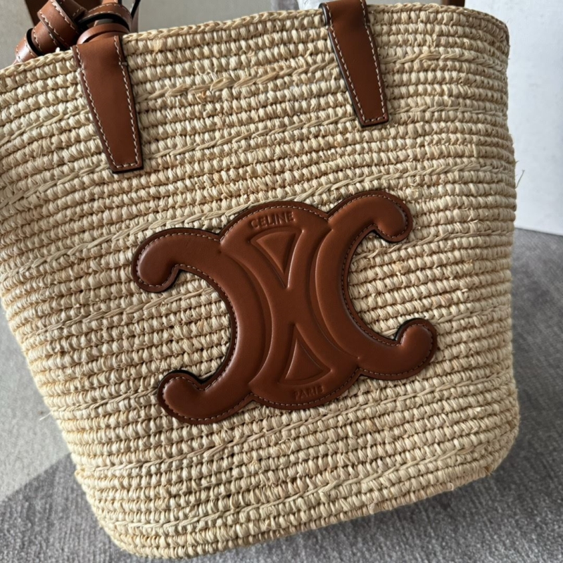 Ce1i*e bucket bags